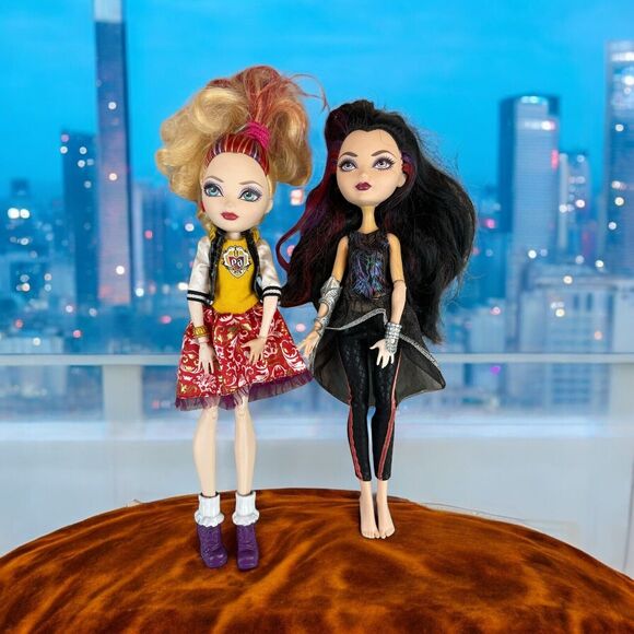 Ever After High School Spirit Dolls- Raven Queen And Apple White READ - Picture 1 of 7